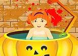 Little Baby Halloween Bathing